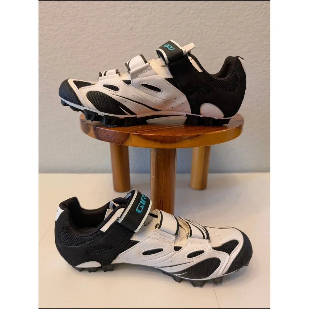 Giro‎ Riela Mens Mountain Bike Shoes White Black Cyan SPD Cleat Size 42 US 9.75